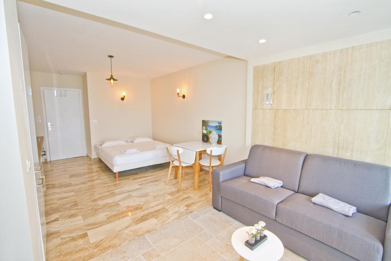 Promenade Holiday - Cosy Sea Front Studio Ницца Экстерьер фото